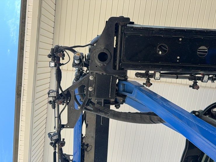 2023-new-holland-sp.310f-image-18