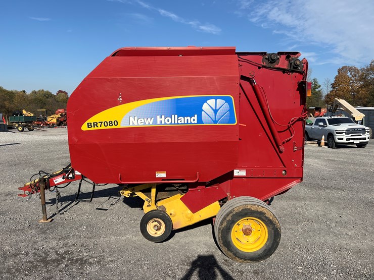 new-holland-br7080-image-12