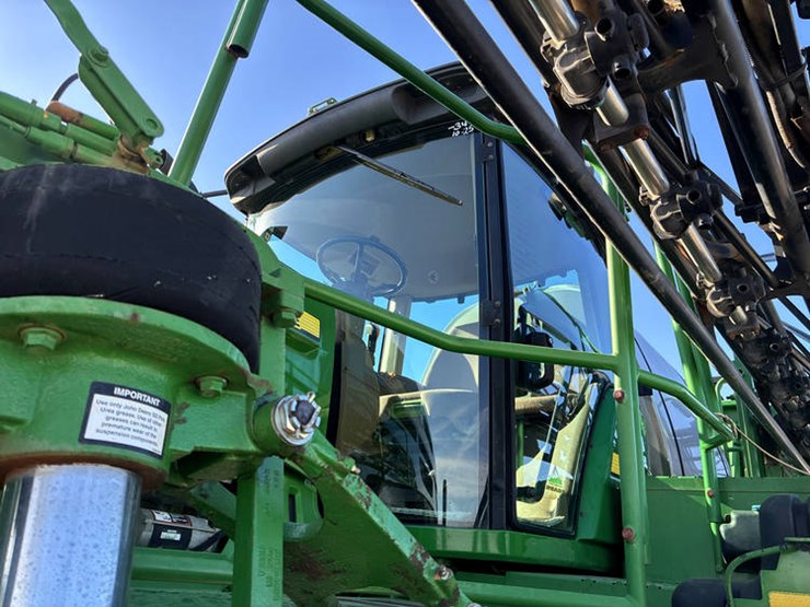 2014-john-deere-4830-image-44