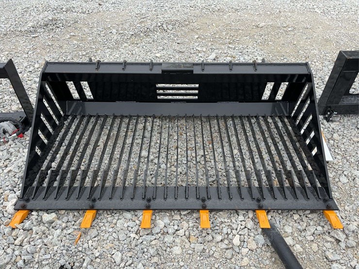 skid-steer-rock-bucket-image-1