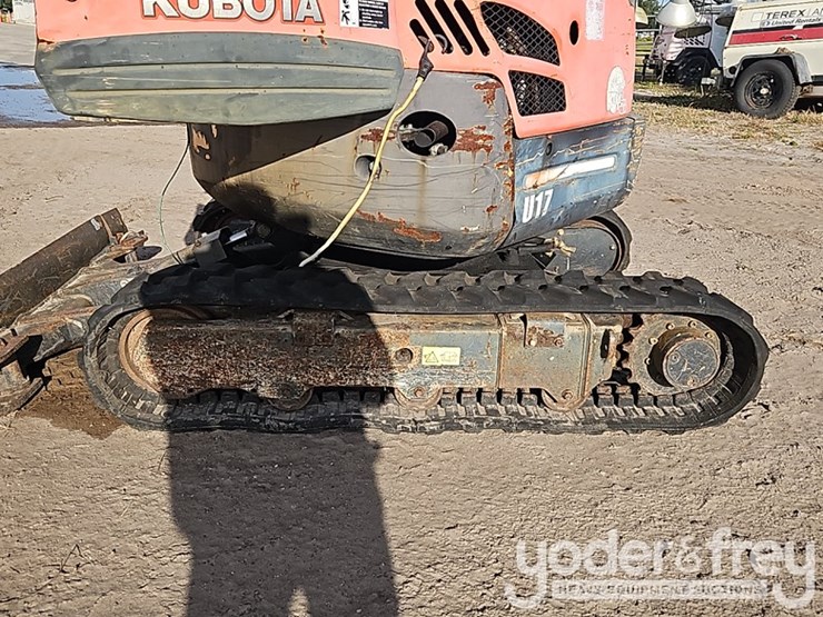 2013-kubota-u17-image-12