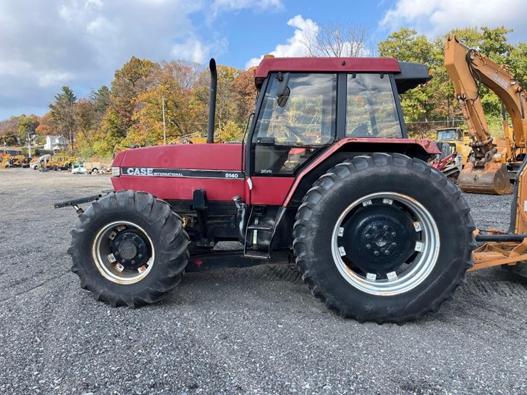 case-ih-5140-image-1