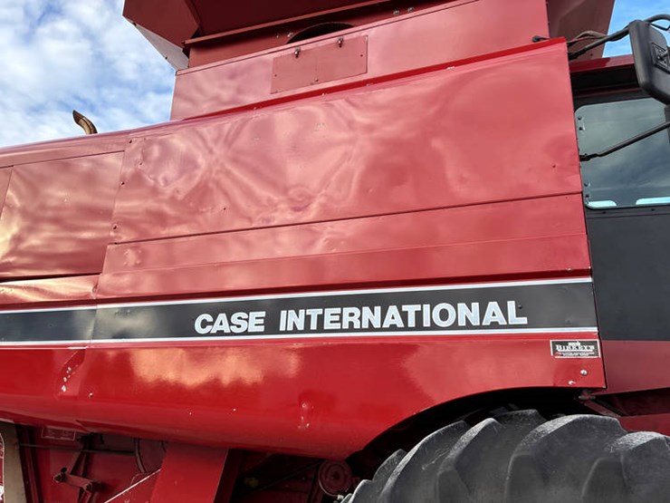 1990-case-ih-1660-image-15
