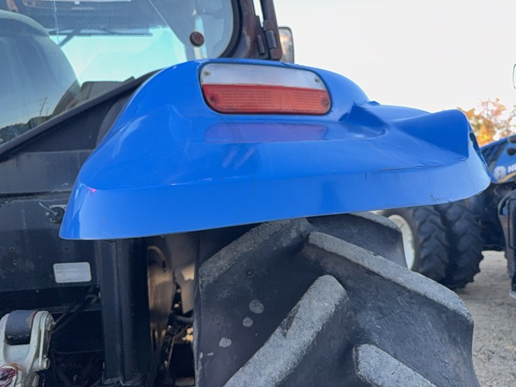 new-holland-t6070-image-41