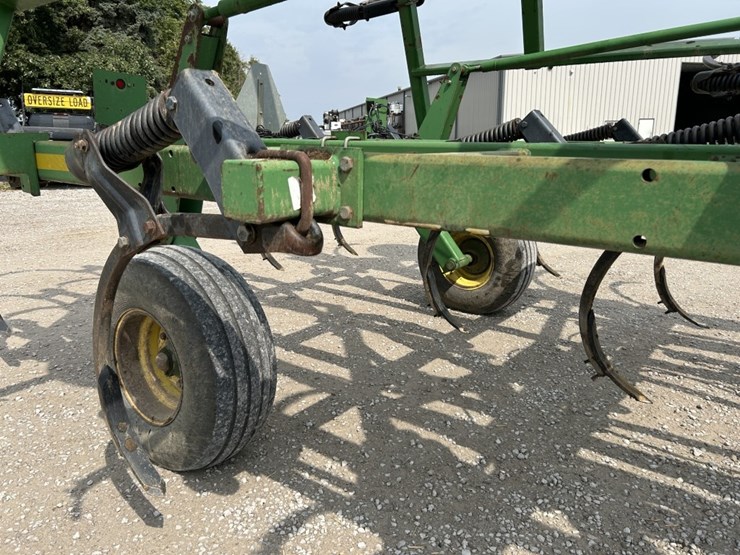 2002-john-deere-2400-image-20