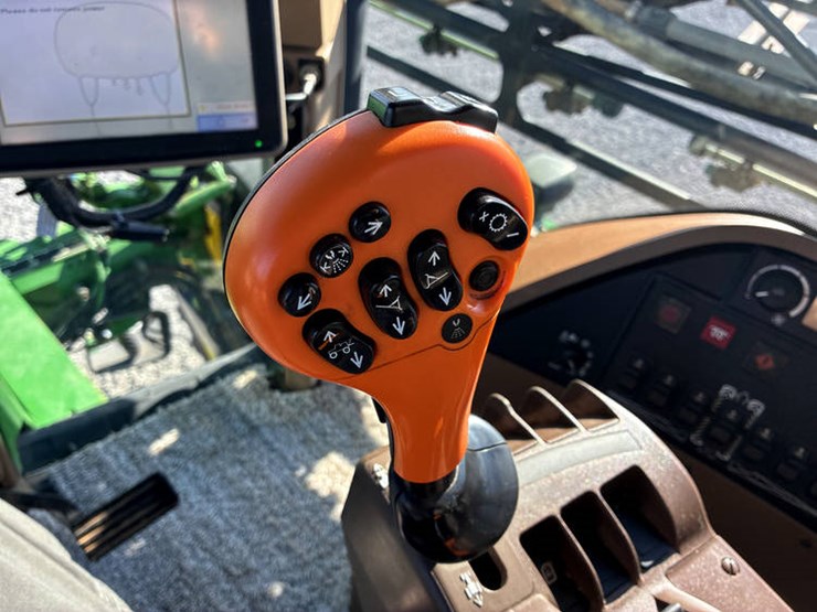 2014-john-deere-4830-image-86