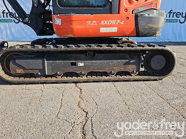 2016-kubota-kx057-4-image-7