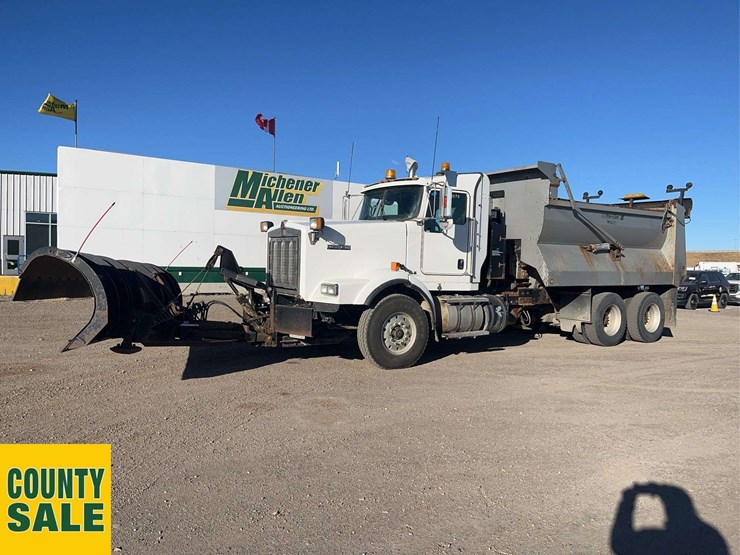 2016-kenworth-t800-image-1