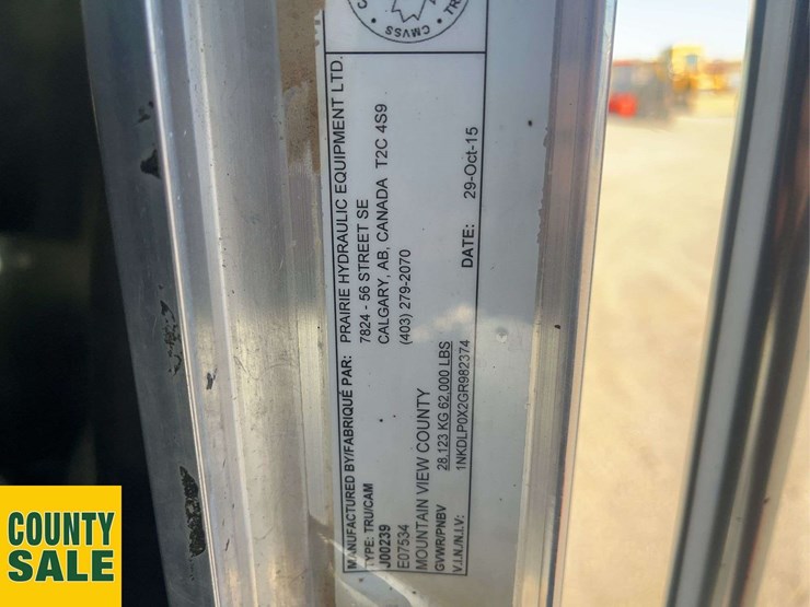 2016-kenworth-t800-image-24