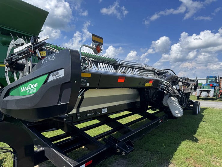 2023-mac-don-fd240-image-46