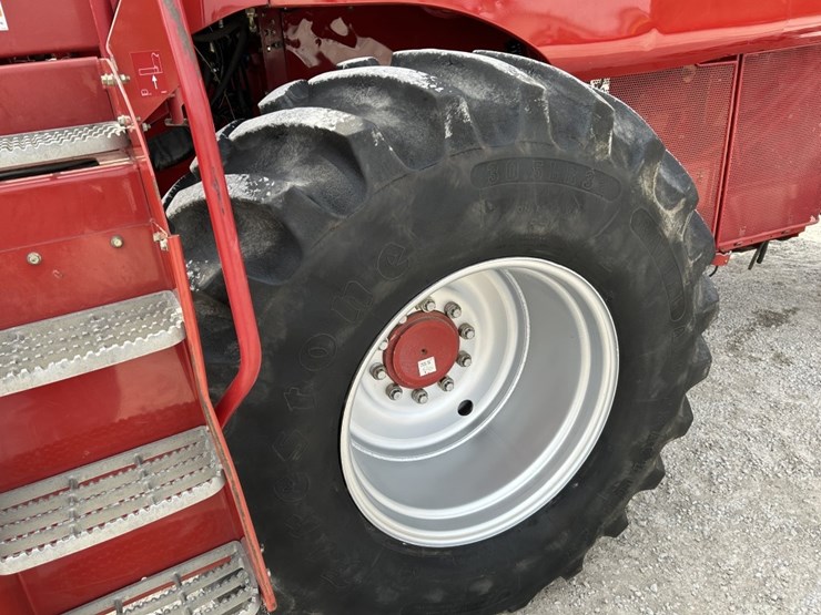 2006-case-ih-2388-image-34