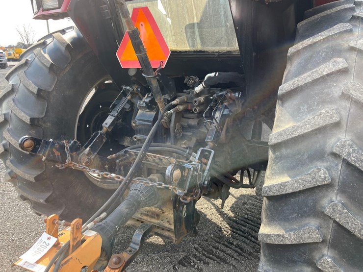 case-ih-5140-image-7