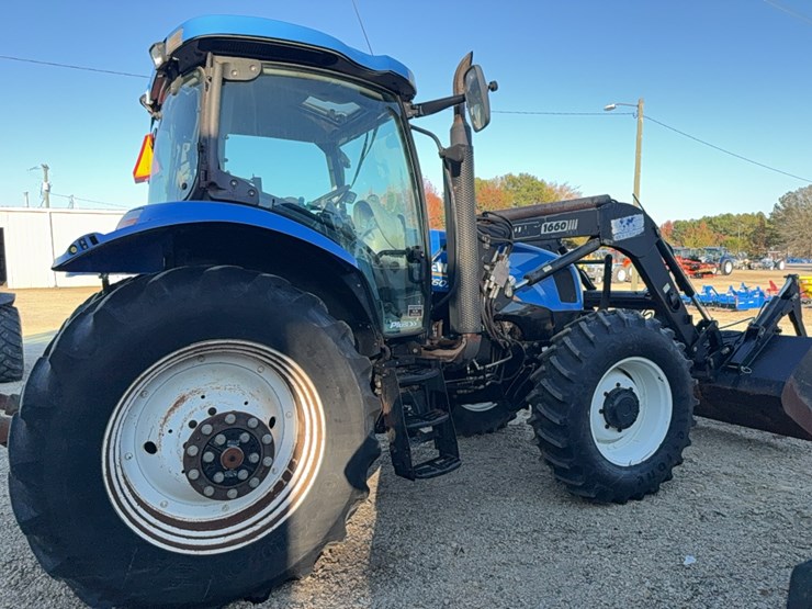 new-holland-t6070-image-8