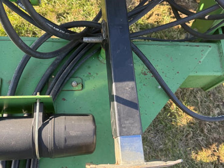 john-deere-2700-image-30