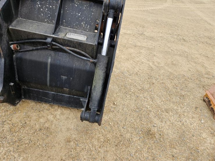 #3095-•-balderson-96"-4-in-1-bucket-image-11