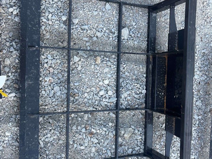 mini-skid-steer-land-leveler-image-4