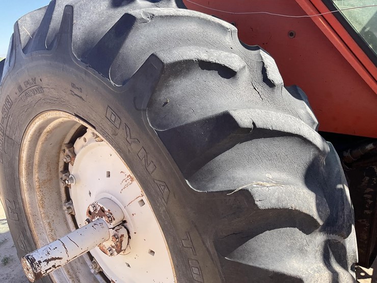 allis-chalmers-7020-image-10