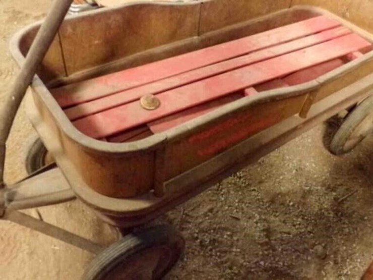 metal-town-&-country-wagon-image-4