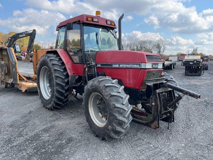 case-ih-5140-image-4
