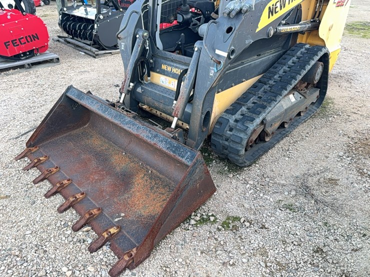 new-holland-c227-image-66