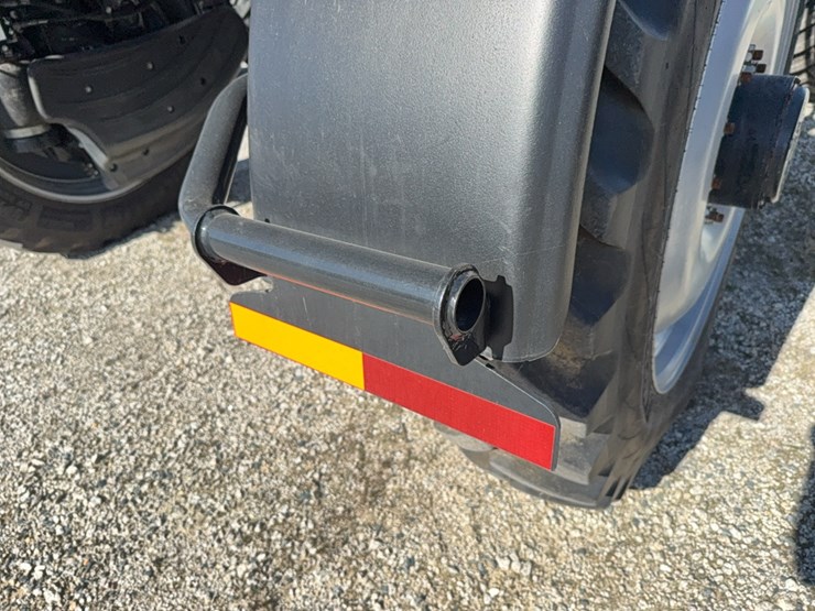 2023-case-ih-4350-patriot--sprayer-image-10