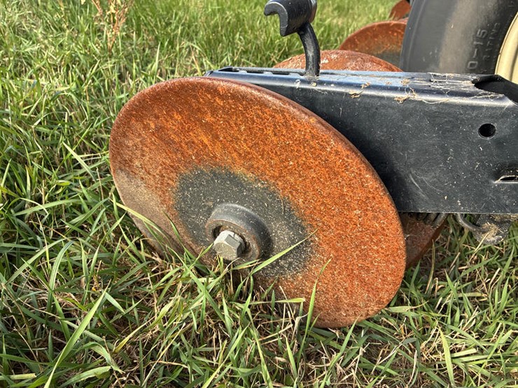 2019-kinze-3140-image-31