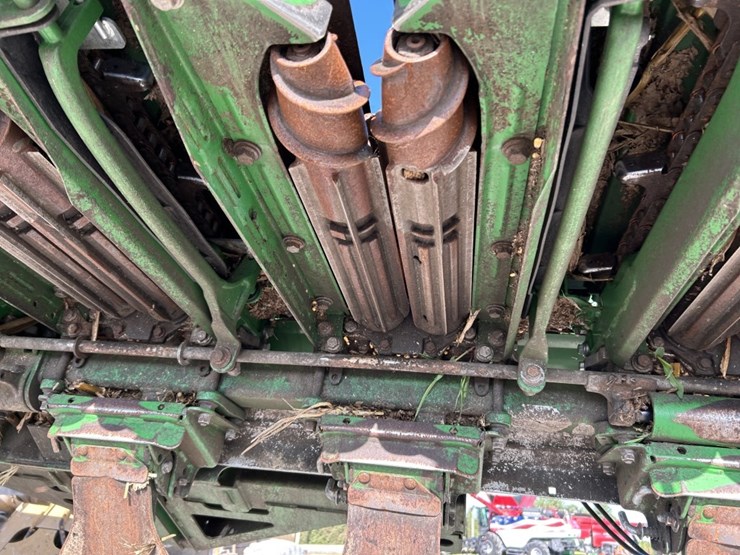 2021-john-deere-c18f-image-46