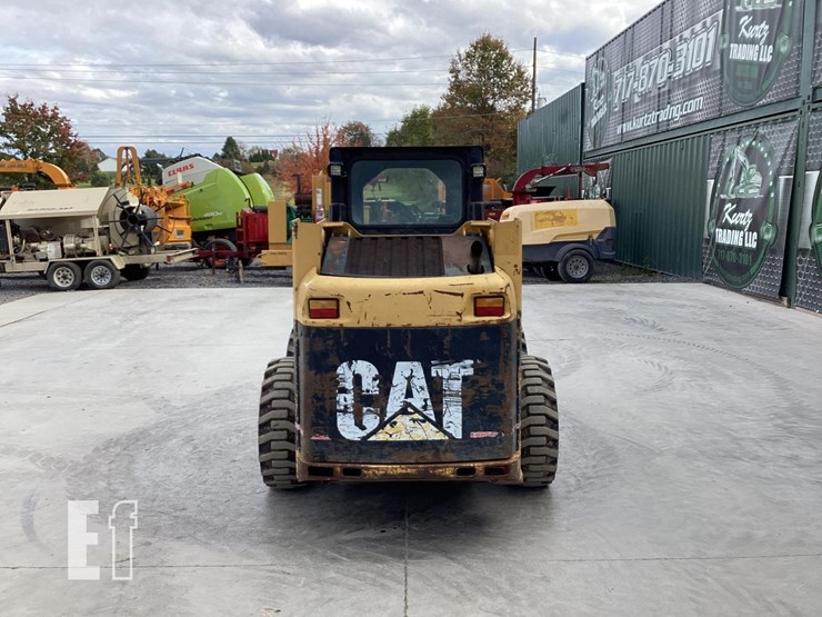 2000-caterpillar-216-image-3