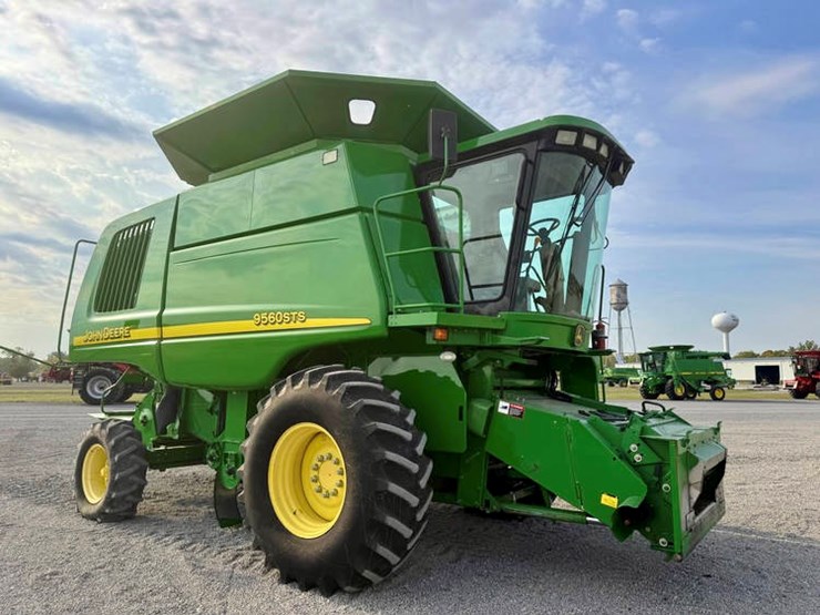 2005-john-deere-9560-sts-image-10