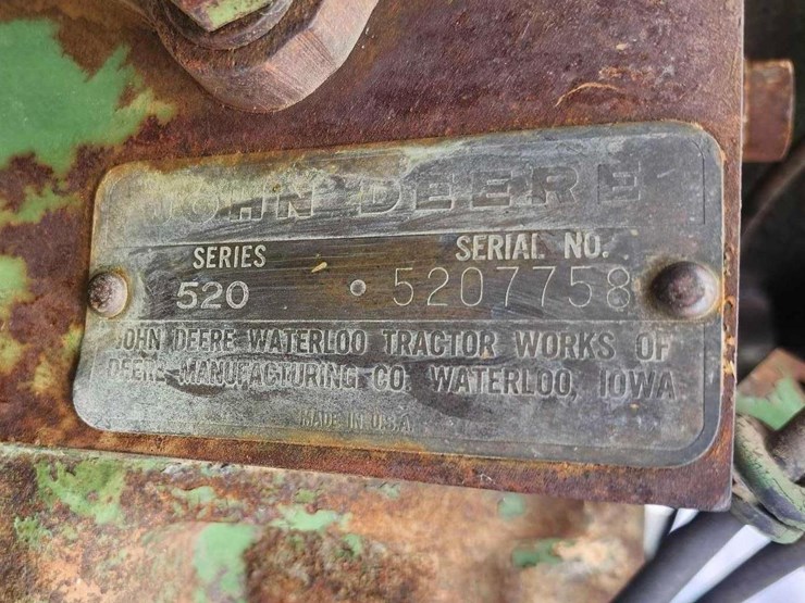 john-deere-520-image-39