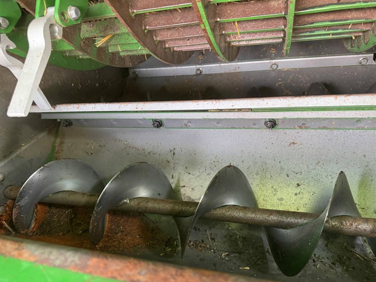 2005-john-deere-9560-sts-image-70