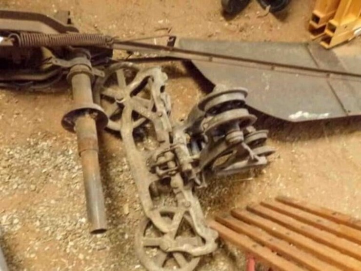 vintage-trolley,-more-image-1