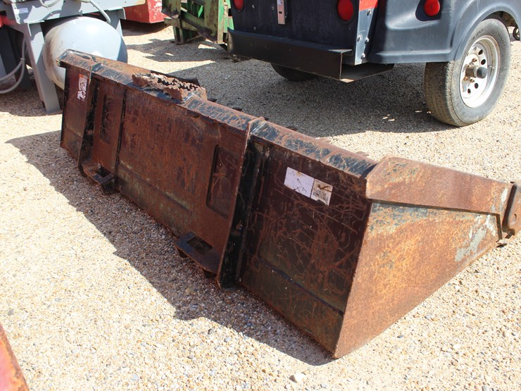 #3473-•-gp-loader-bucket-with-teeth-image-2