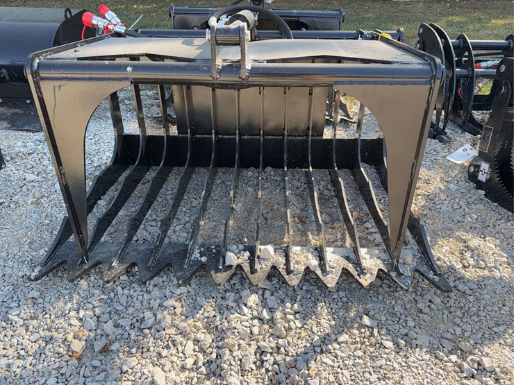 skid-steer-hollow-wood-grabber-image-1