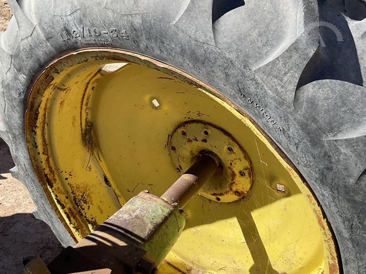 john-deere-420-image-10