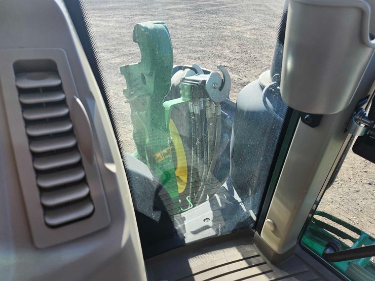 2023-john-deere-6145m-image-65