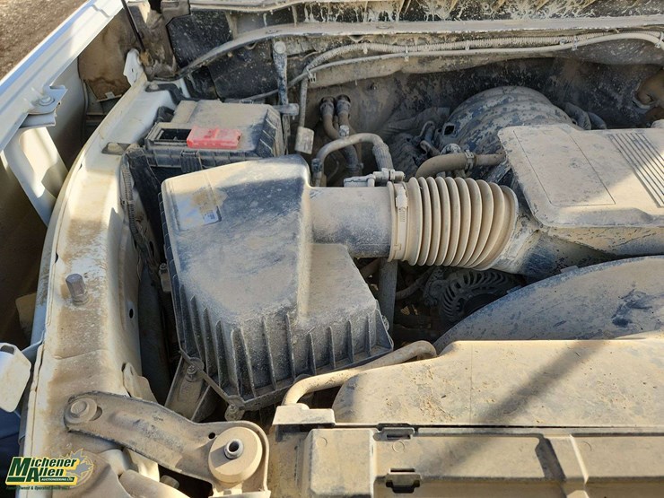 2021-chevrolet-silverado-2500hd-image-26