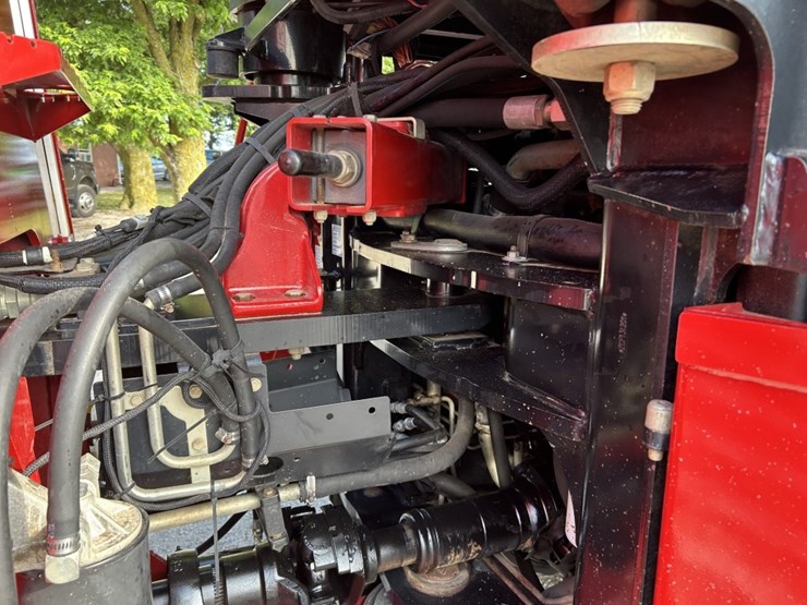 2013-case-ih-steiger-550-hd-image-69