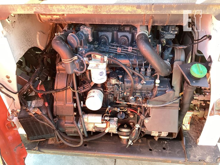 2012-bobcat-s850-image-11