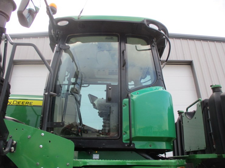 2017-john-deere-9570r-image-13