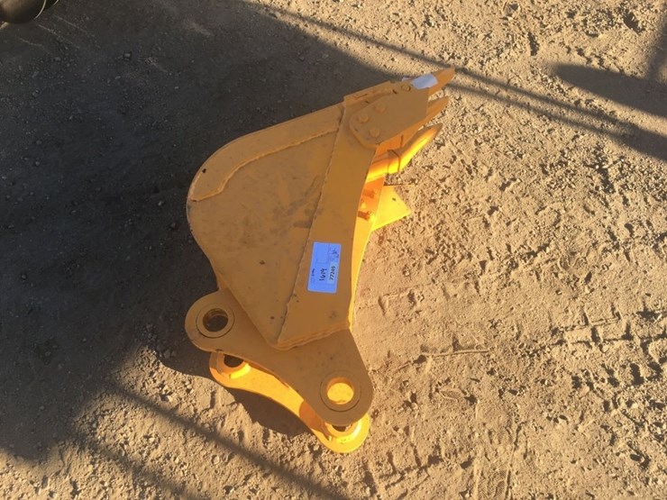 caterpillar-305-image-1