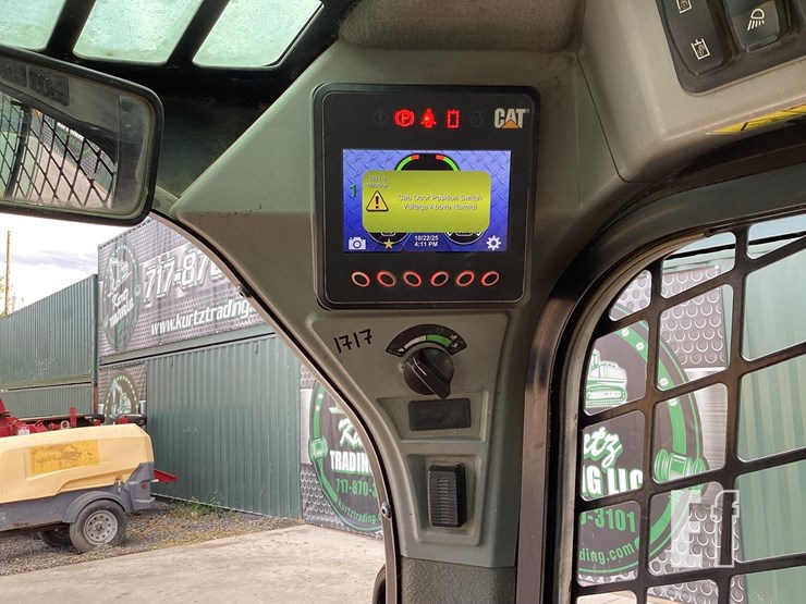 2020-caterpillar-259d3-image-17