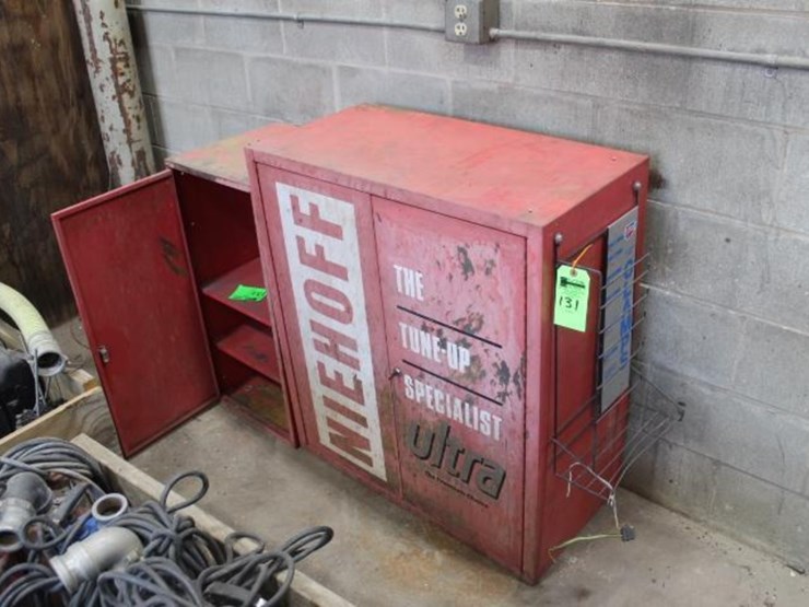niehoff-tune-up-cabinet-&-accessory-cabinet-image-2