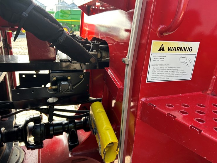 2013-case-ih-steiger-550-hd-image-66