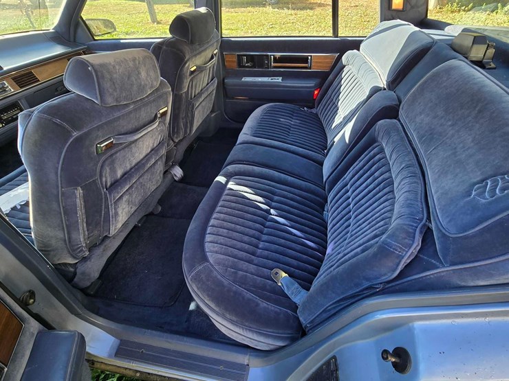 1985-oldsmobile-ninety-eight-regency-image-28