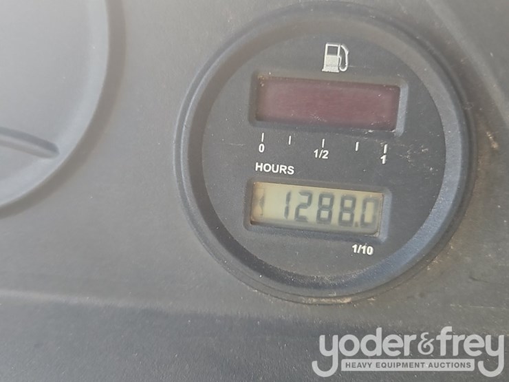 2019-club-car-carryall-1700-image-24