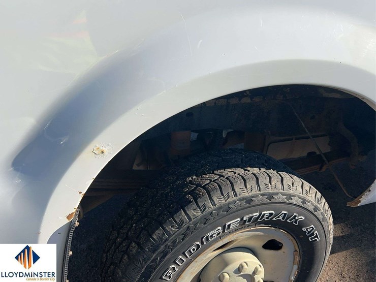 2009-ford-f250-image-31