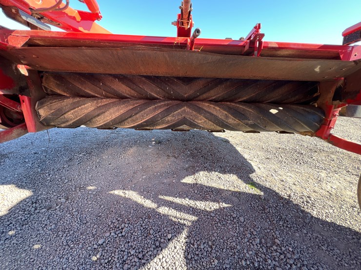 new-holland-1409-image-8