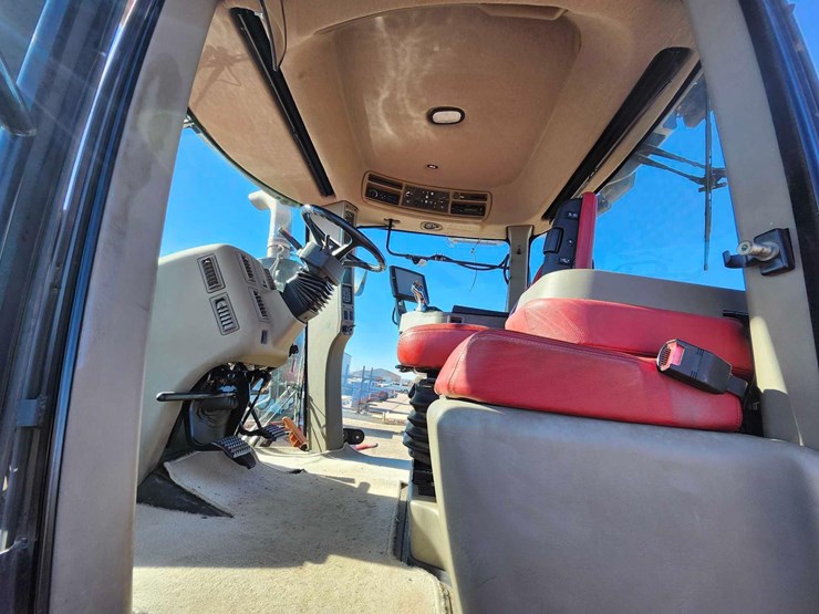 2012-case-ih-400-image-38