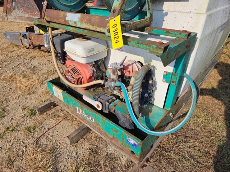 #3024-•-lesco-200-gallon-slide-in-sprayer-image-15